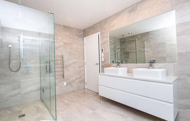 9 Santiago Place 2743_16