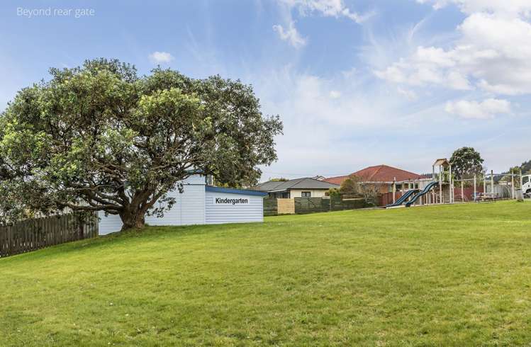 16 Handyside Street Tawa_21