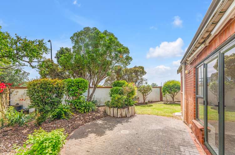 77 Cook Street Howick_16