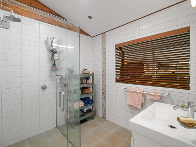 8 Green Road Matakana_16