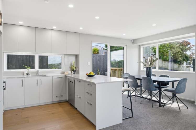 8 Winhall Rise Remuera_11