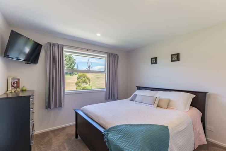 113 Redvale Road Redwood Valley_9