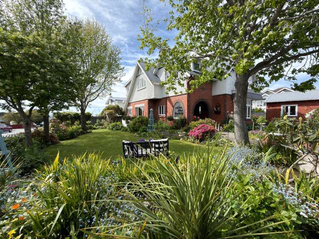 Under RV!! Owners want sold!