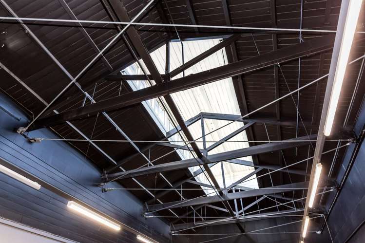 66-80 High Street North Carterton_10