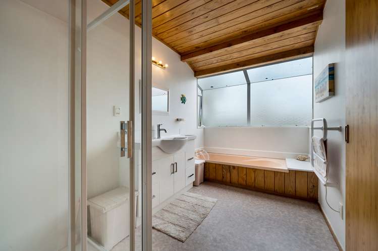 1/1 Tumanaka Place Henderson_13