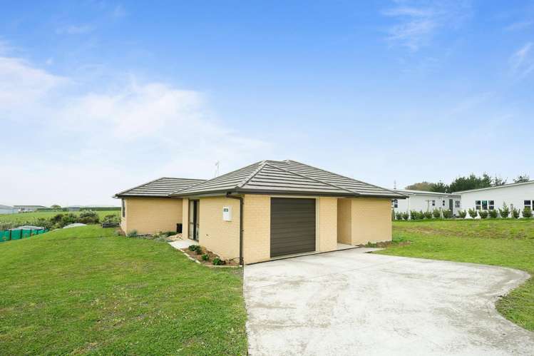 10 Waihinahina Way Mahia_27