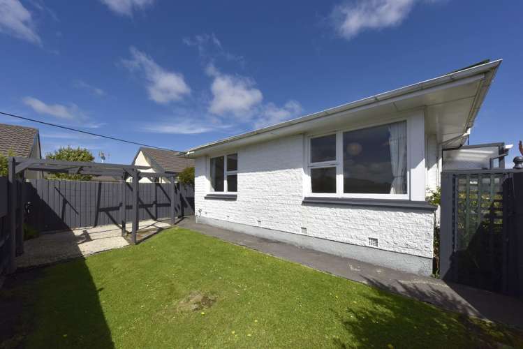 1/14 Wembley Street Sydenham_15