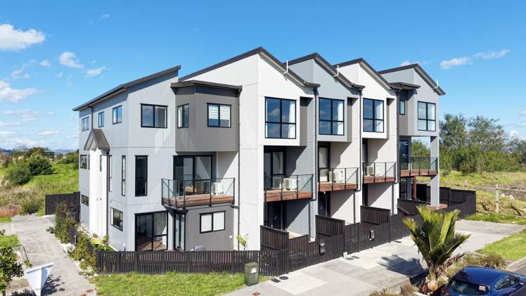 17 Joshua Carder Drive Hobsonville_13