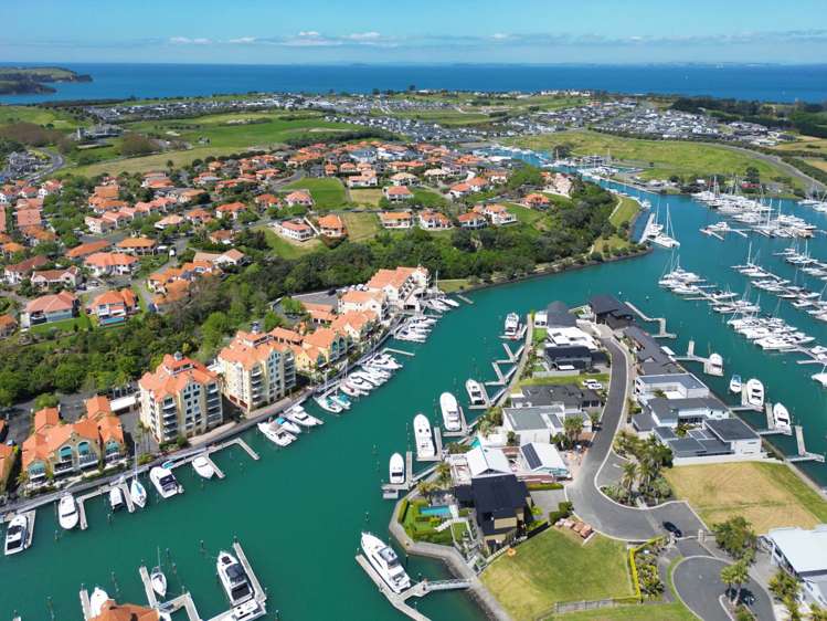 105 & 107 Voyager Drive Hobbs Bay_11