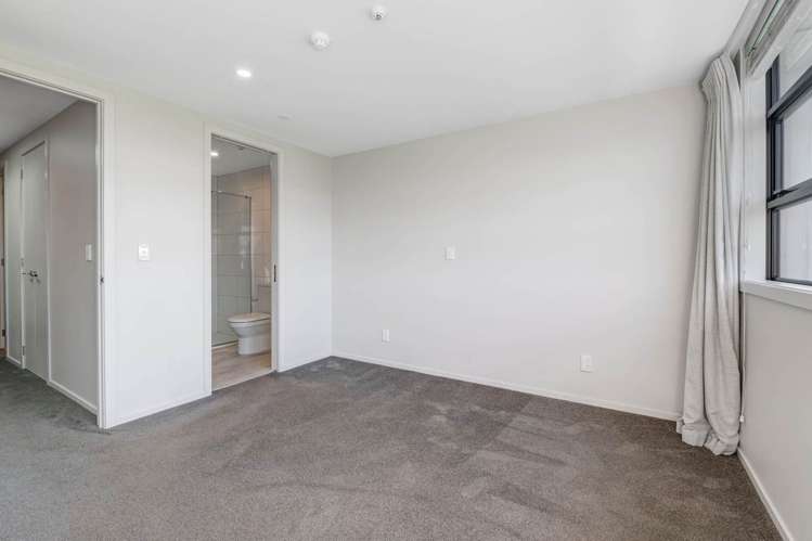 20/4 Stables Lane Silverdale_13