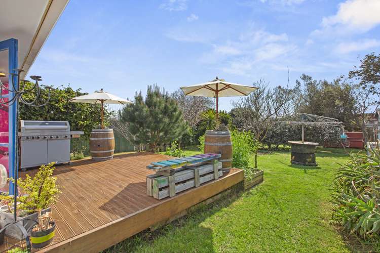 23 Lorenzen Bay Road Raglan_11