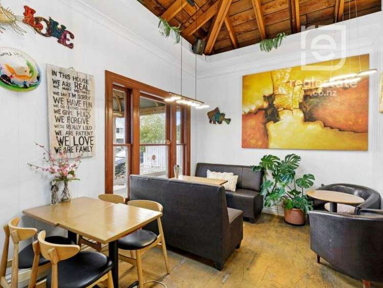 5 Oroua Street Eastbourne_5