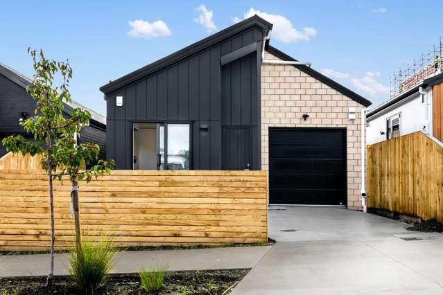 Single level & fairly new