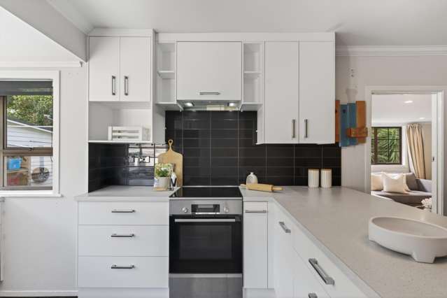 2 Memorial Drive Parahaki_4