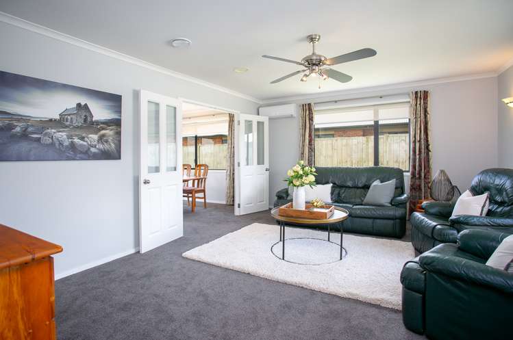 14 De La Mare Drive Leamington_8