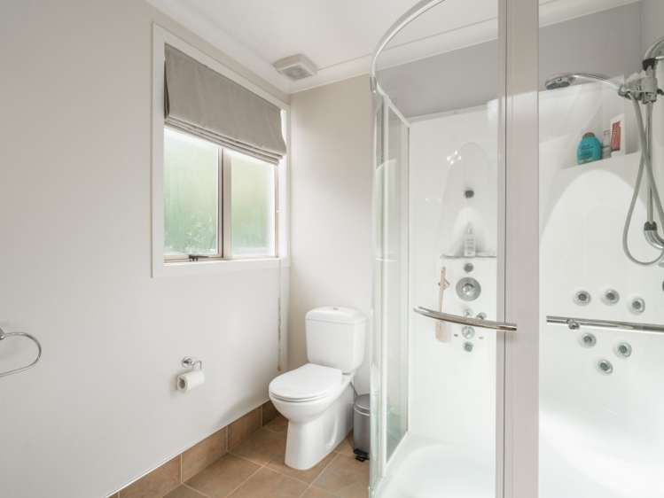 3/144 Lake Terrace Taupo_9