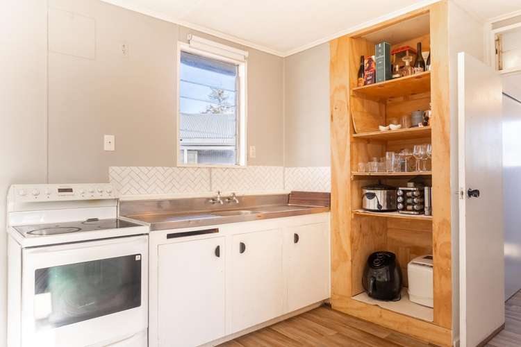 12 Fraser Crescent Twizel_4