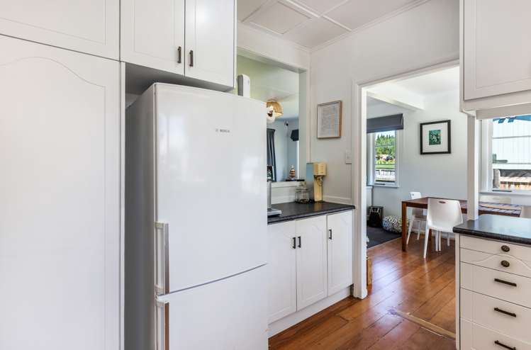 13 Lake Road Mangakino_14