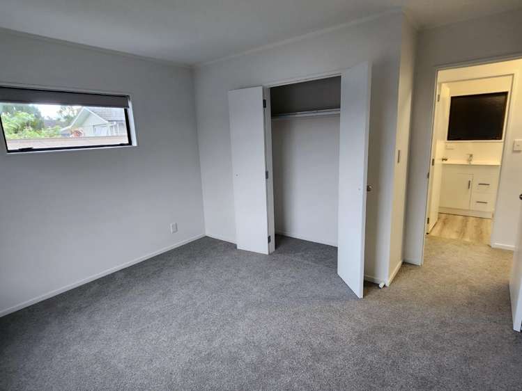 94 Ray Small Drive 10938_12