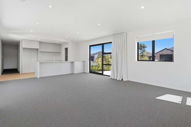 33 Greig Crescent Amberley_3