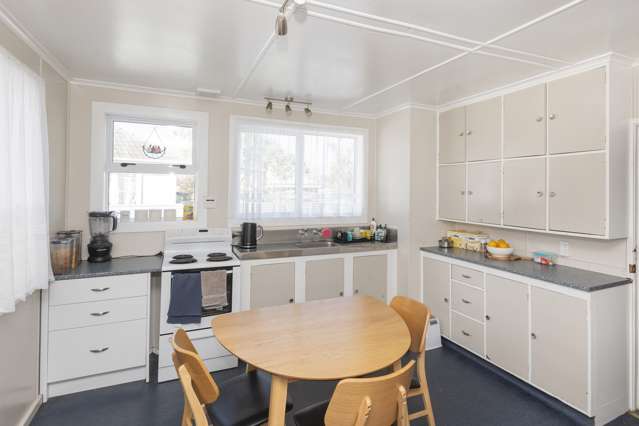 25a and 25b Manuka Street Elgin_3