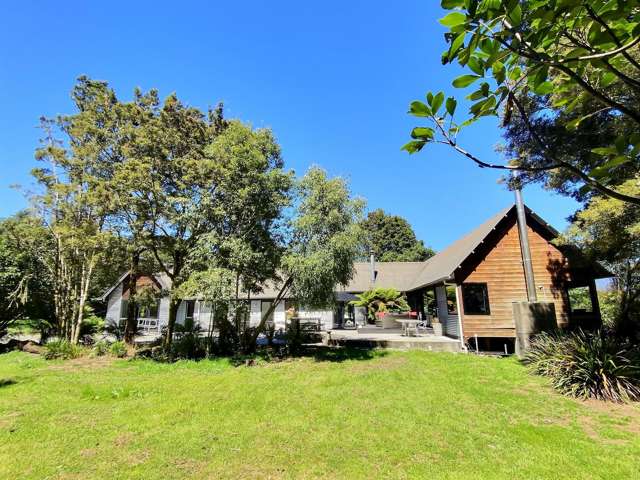 1946 Arnold Valley Road Moana_1