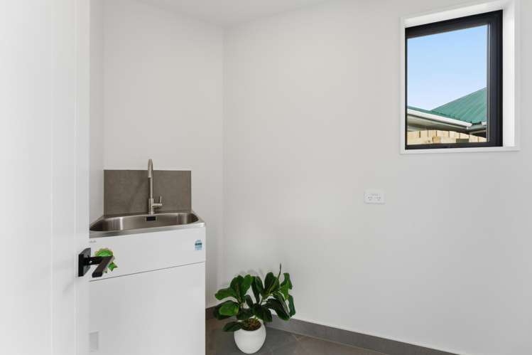 33a Neill Street Hornby_12