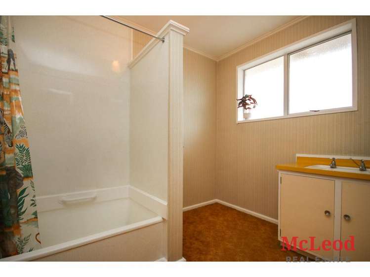 2/66 William Street Ashburton_8