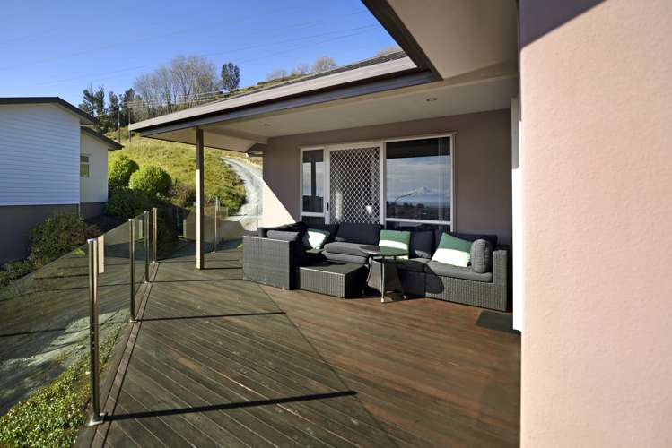 6 Berkshire Place Stoke_22