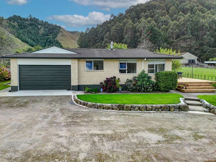 1038 State Highway 4 Upokongaro_12