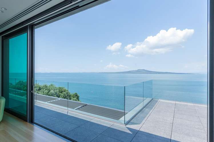 41 Beach Road Castor Bay_29