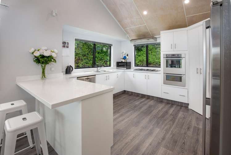 486 Pinnacle Hill Road Bombay_8