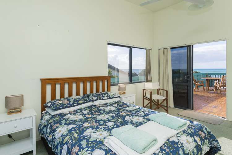 8 Sirrah Street Okitu_10