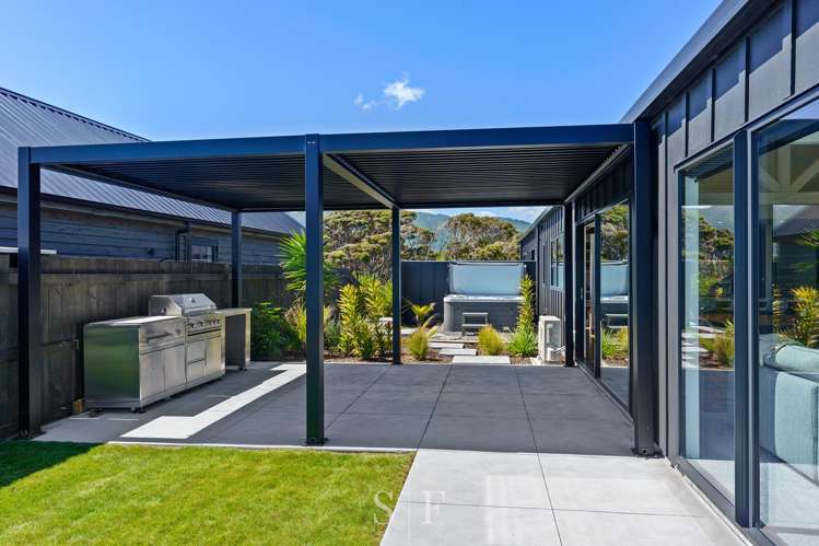 48 Anderson Park Drive Waikanae_32
