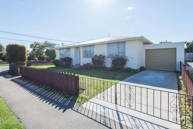 70 Eureka Street Aranui_2