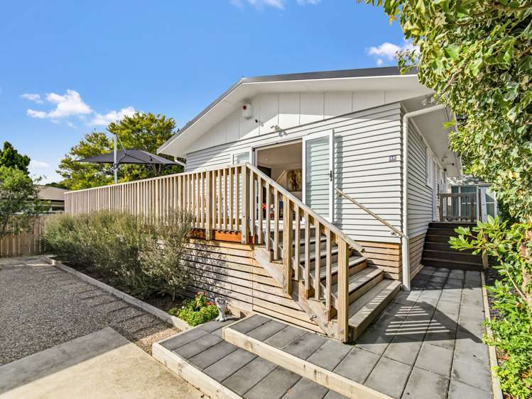 48 Stottholm road Titirangi_12