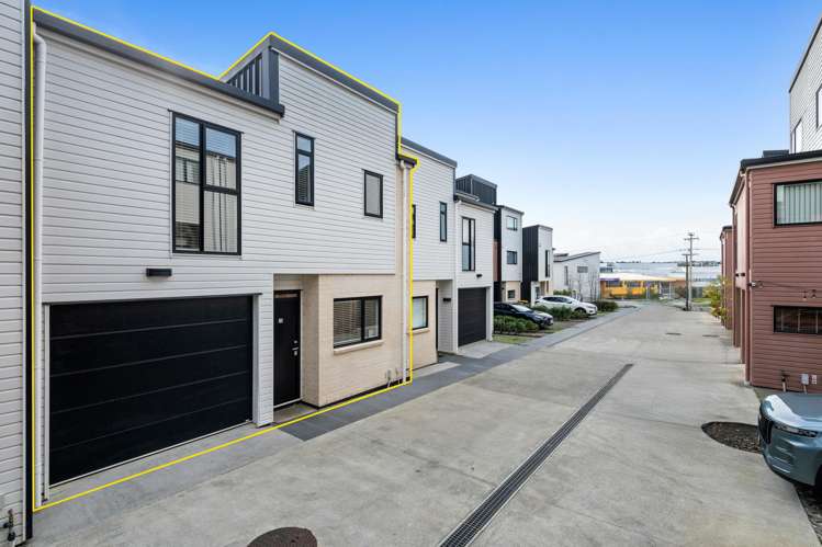 15 Korama Lane New Lynn_15