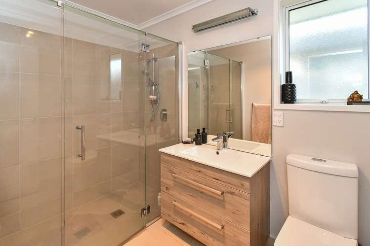 16 Pyne Crescent Pokeno_11