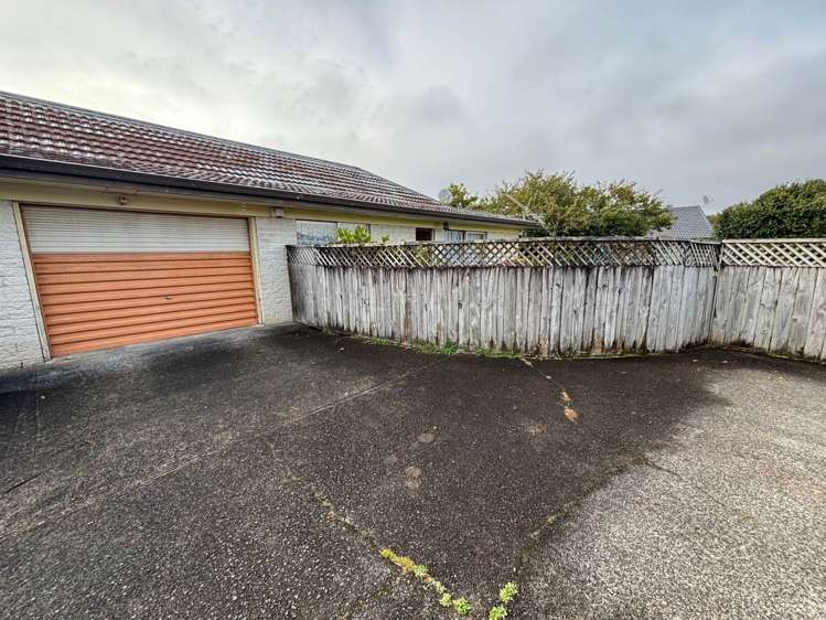 5B Hedge Row Sunnyhills_2