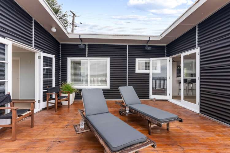 1104 Whangaparaoa Road Tindalls Beach_15