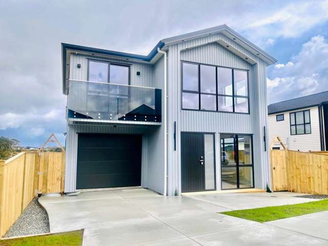 Brand New 6 Bedroom Home with Views