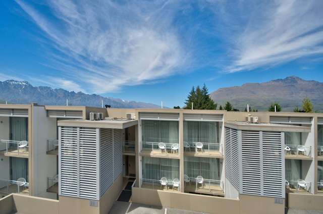 203 Highview Apartments, 66-68 Thompson Street Queenstown_4