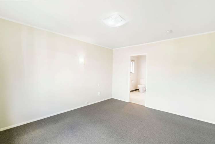 19 Matuhi Rise Henderson_6