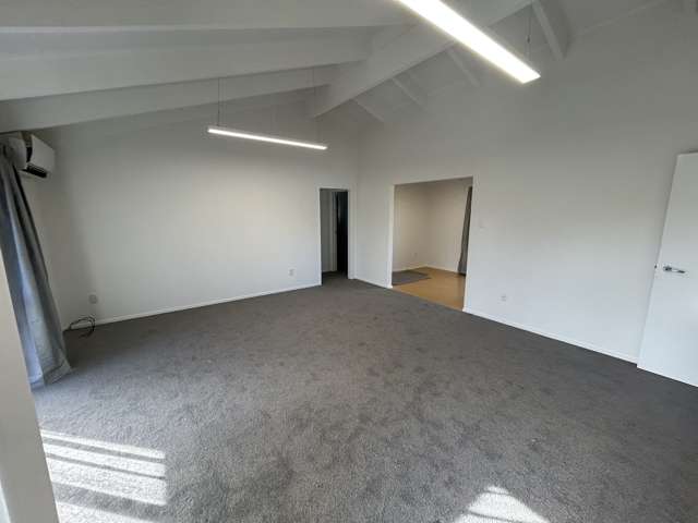 9 Orinda Close Botany Downs_3