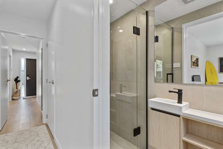 4/4 Jutland Road Hauraki_9