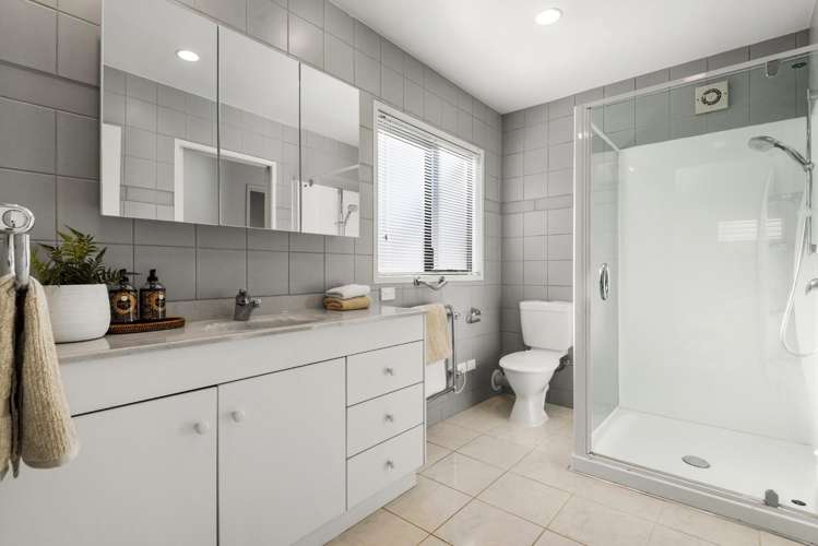 10a Derby Downs Place Ellerslie_13