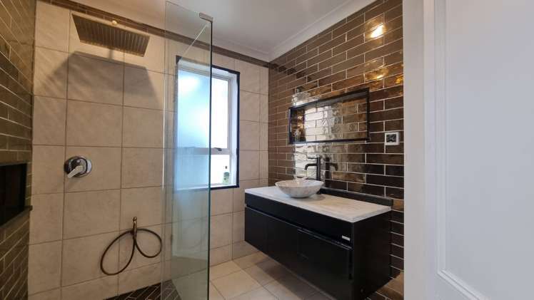 1/110 Lynwood Road Te Atatu South_39