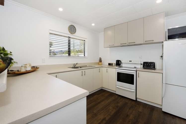 24 Starveall Street Brightwater_3