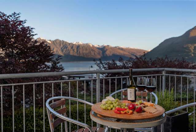 6 Whitbourn Place Queenstown_3