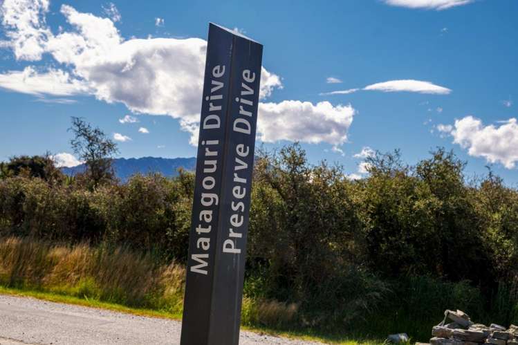 2 Matagouri Drive Jacks Point_11